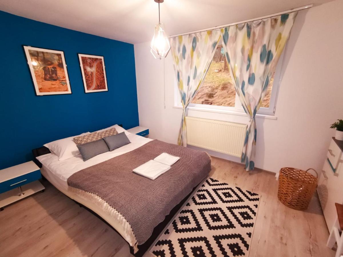 105500 Apartment Buşteni Exterior foto